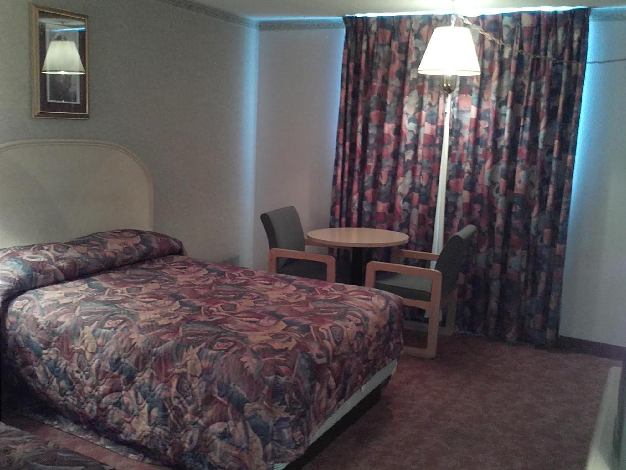 Empire Inn Брендон Екстер'єр фото